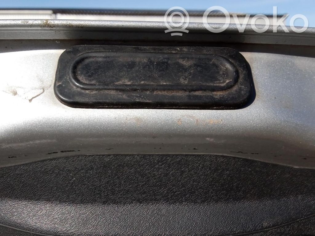 Citroen C2 Przełącznik / Przycisk otwierania klapy bagażnika 