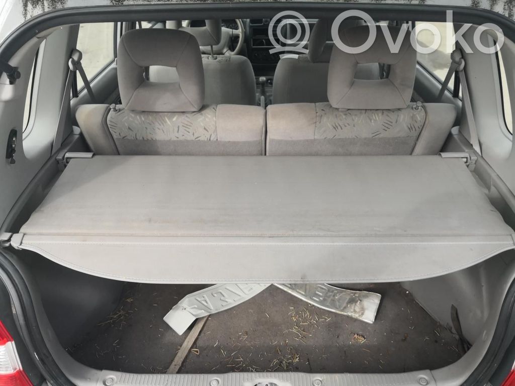 Mazda Demio Hattuhylly 