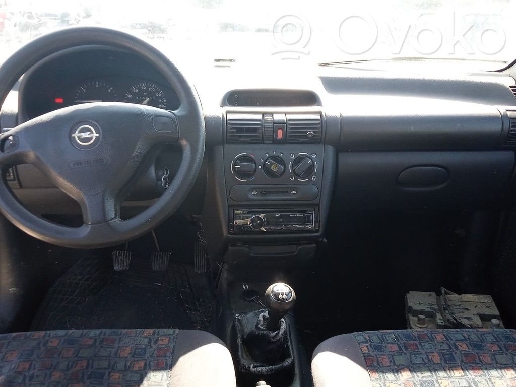 Opel Corsa B Lämmittimen puhallin 