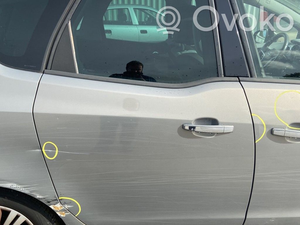 Opel Meriva B Puerta trasera 