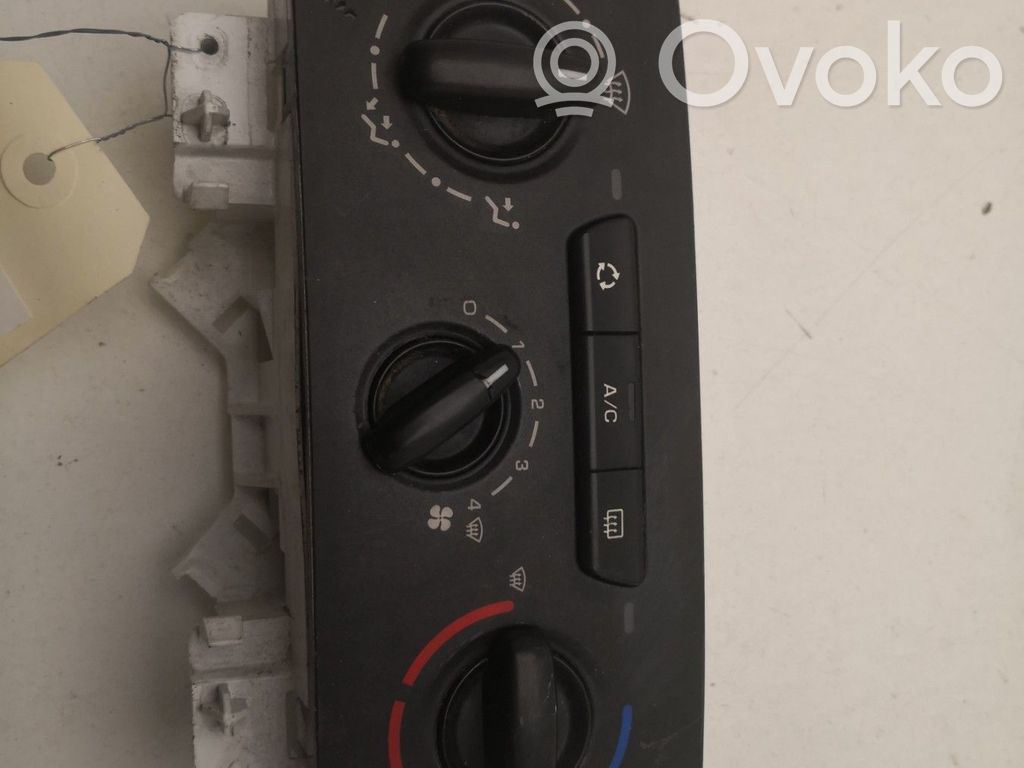 Peugeot Expert Climate control unit 