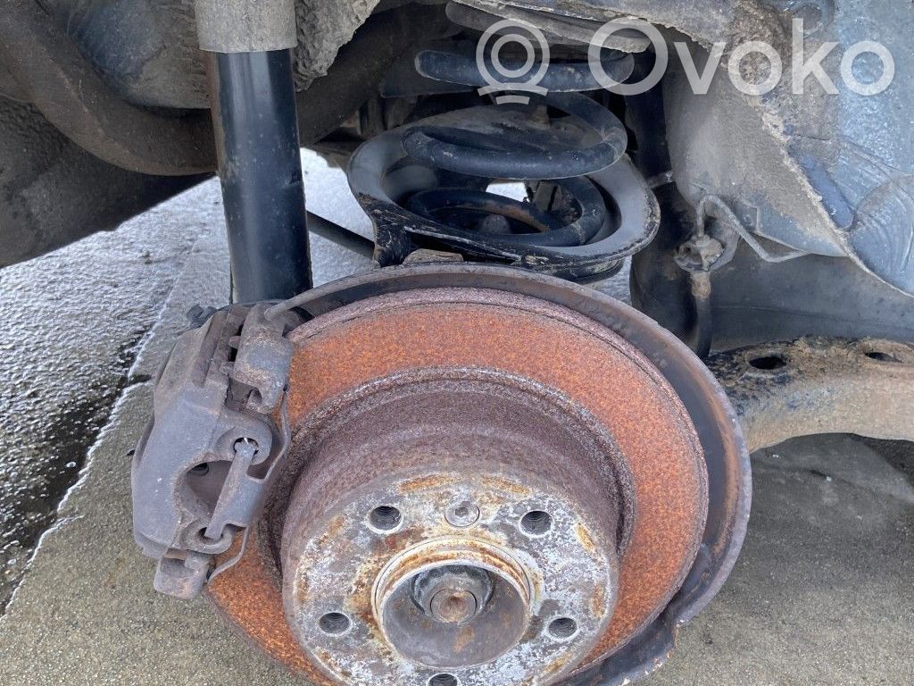 BMW 3 E36 Задний суппорт 
