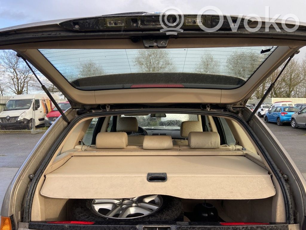 BMW X5 E53 Hattuhylly 