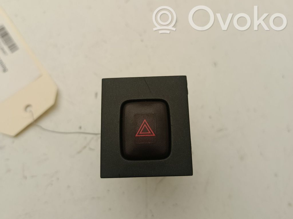 Hazard light switch   9123685
