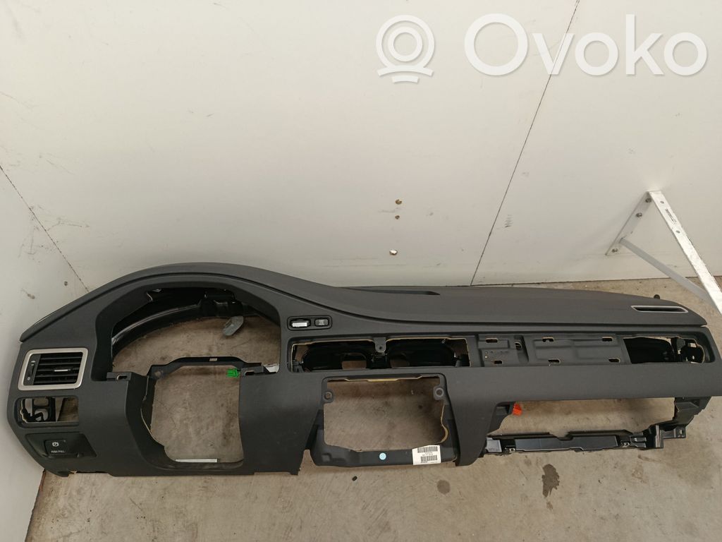 Volvo S80 Panelė 