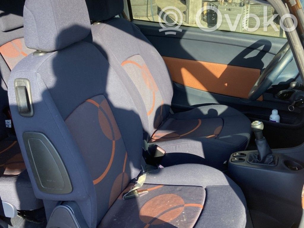 Peugeot 1007 Manecilla interna puerta delantera 