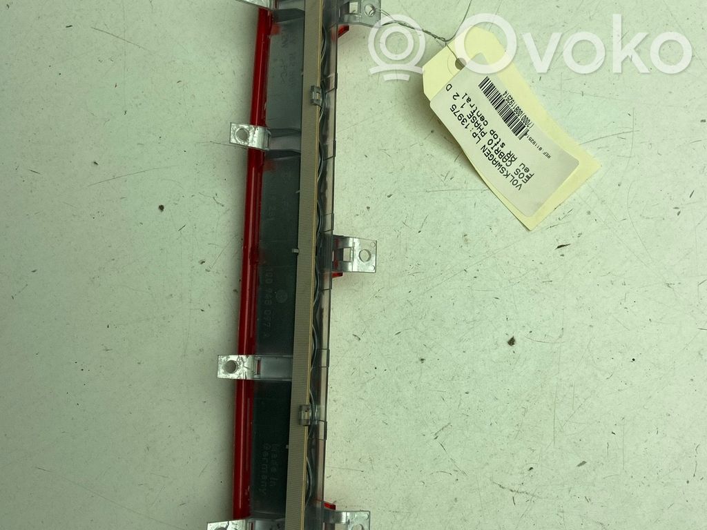 Volkswagen Eos Third/center stoplight 