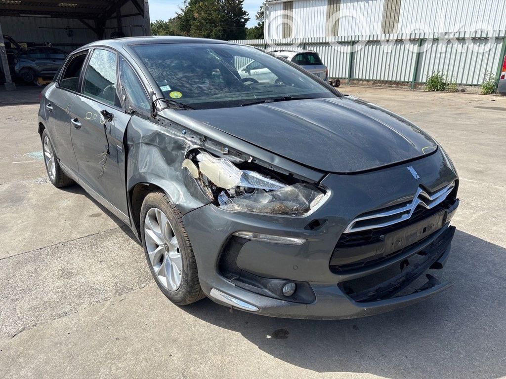 Citroen DS5 Vairo kolonėlė 