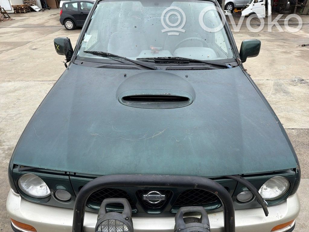Nissan Terrano Konepelti 
