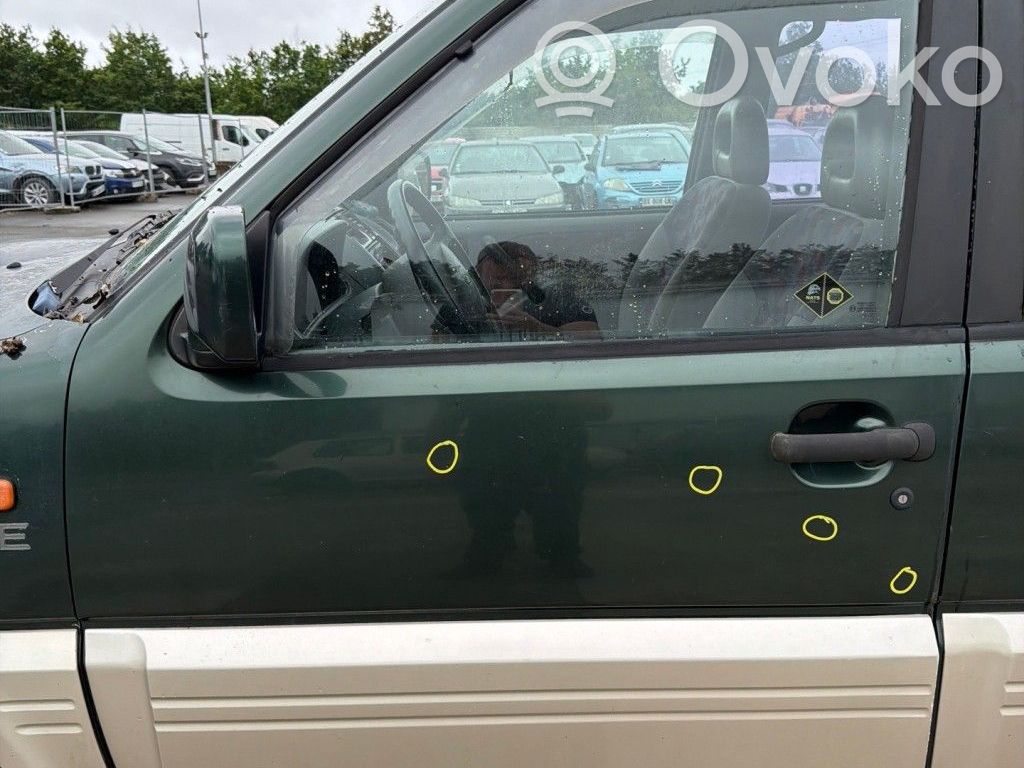 Nissan Terrano Puerta delantera 