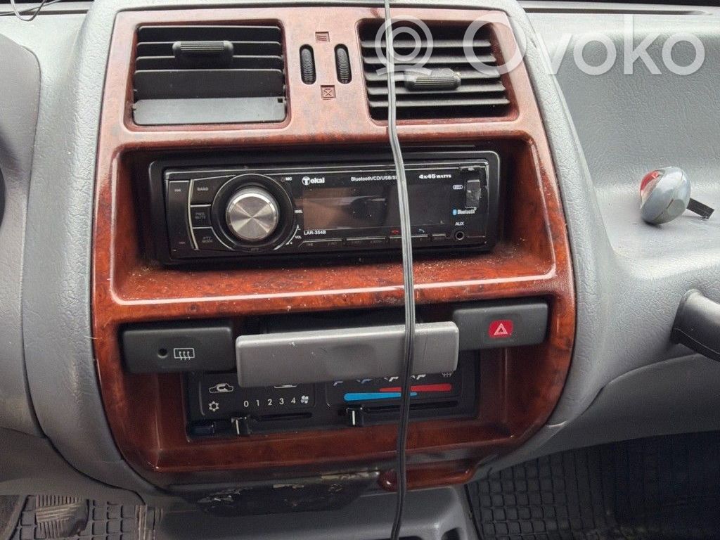 Nissan Terrano Panel klimatyzacji 