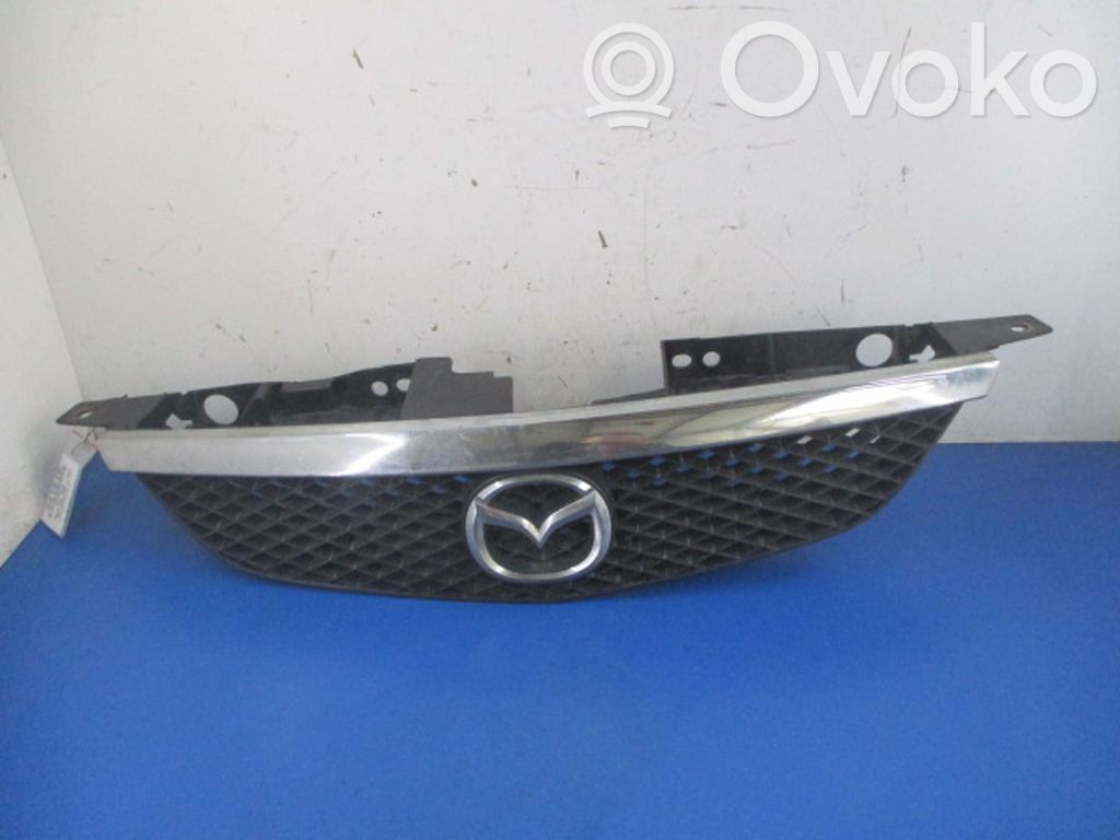 Mazda 323 Grotelės priekinės 