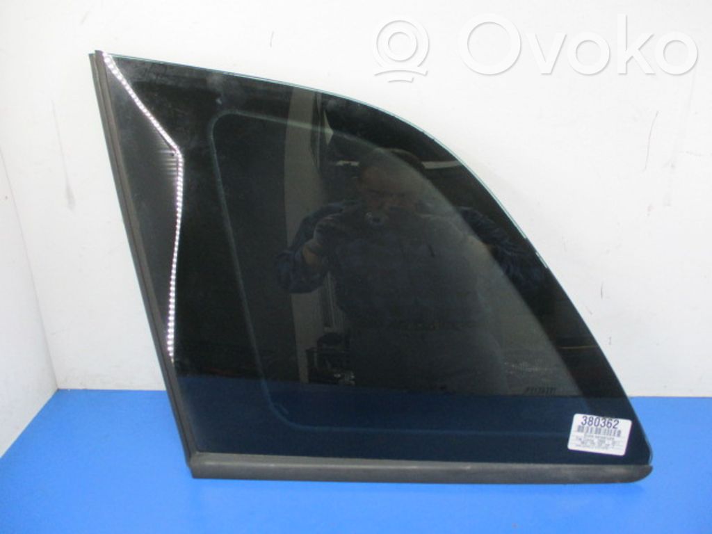 Vidrio lateral trasero