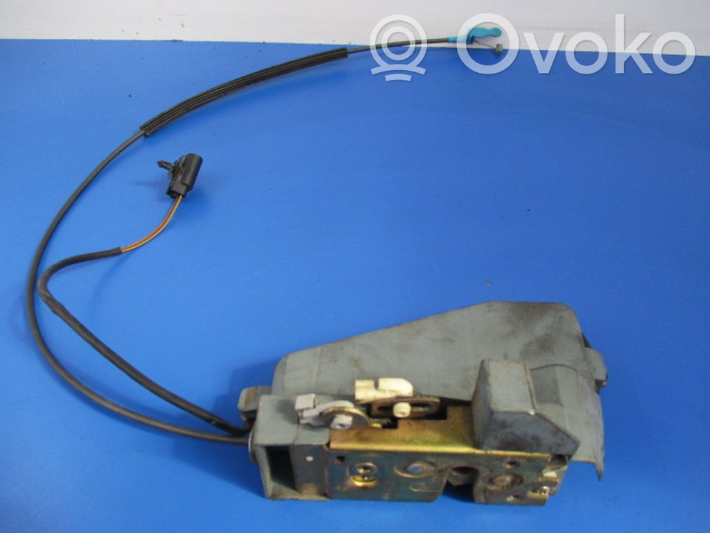 Ford Puma Zamek drzwi przednich 