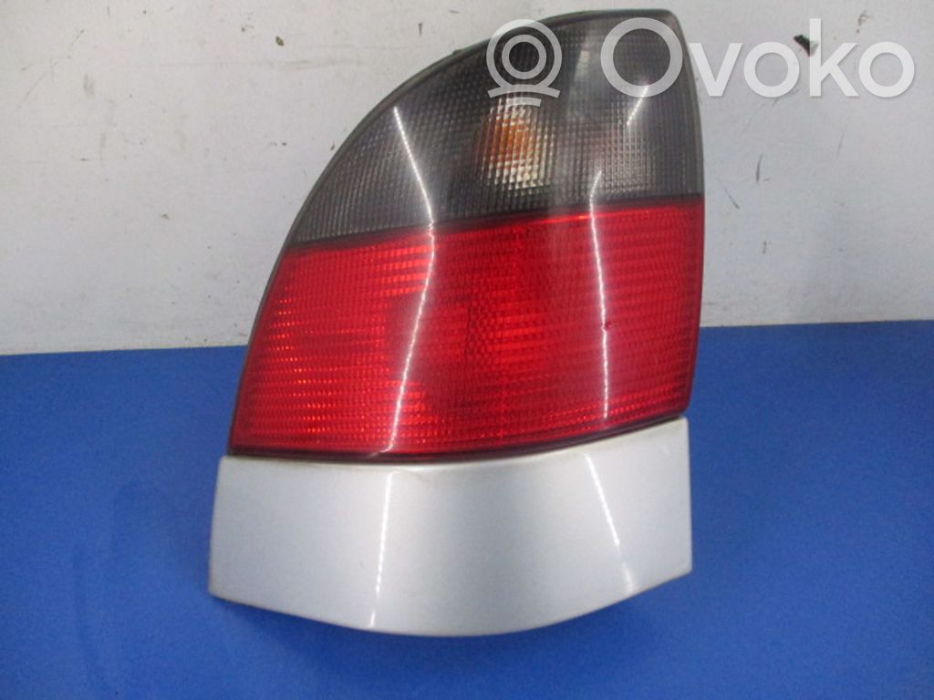 Lampa tylna   4564456,4564456