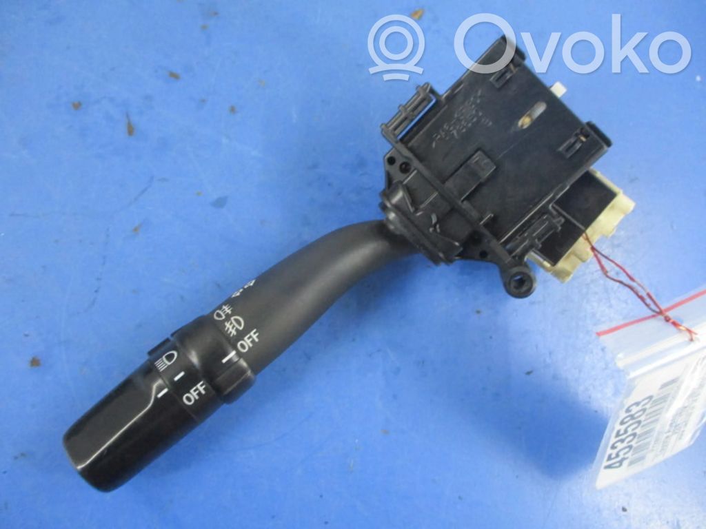 Toyota Avensis Verso Autres commutateurs / boutons / leviers