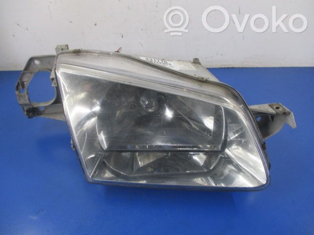 Mazda 323 Etu-/Ajovalo 