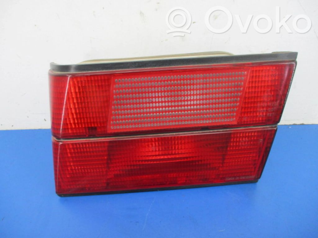 BMW 5 E34 Aizmugurējais lukturis virsbūvē 