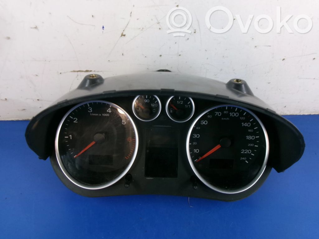 Audi A2 Nopeusmittari (mittaristo) 