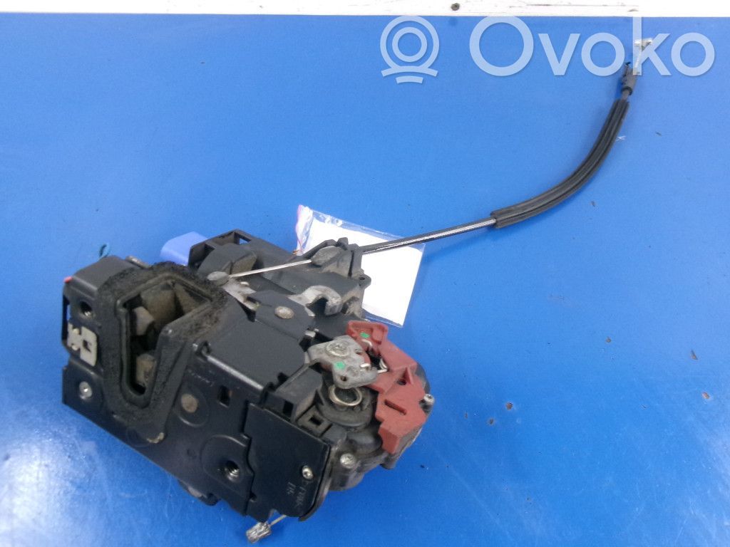 Skoda Fabia Mk2 (5J) Serratura portiera anteriore 