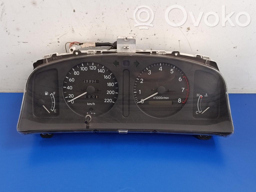 Toyota Corolla E110 Geschwindigkeitsmesser Cockpit 