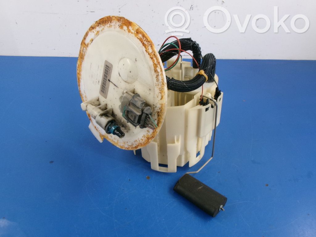 Opel Astra H Bomba interna de combustible 