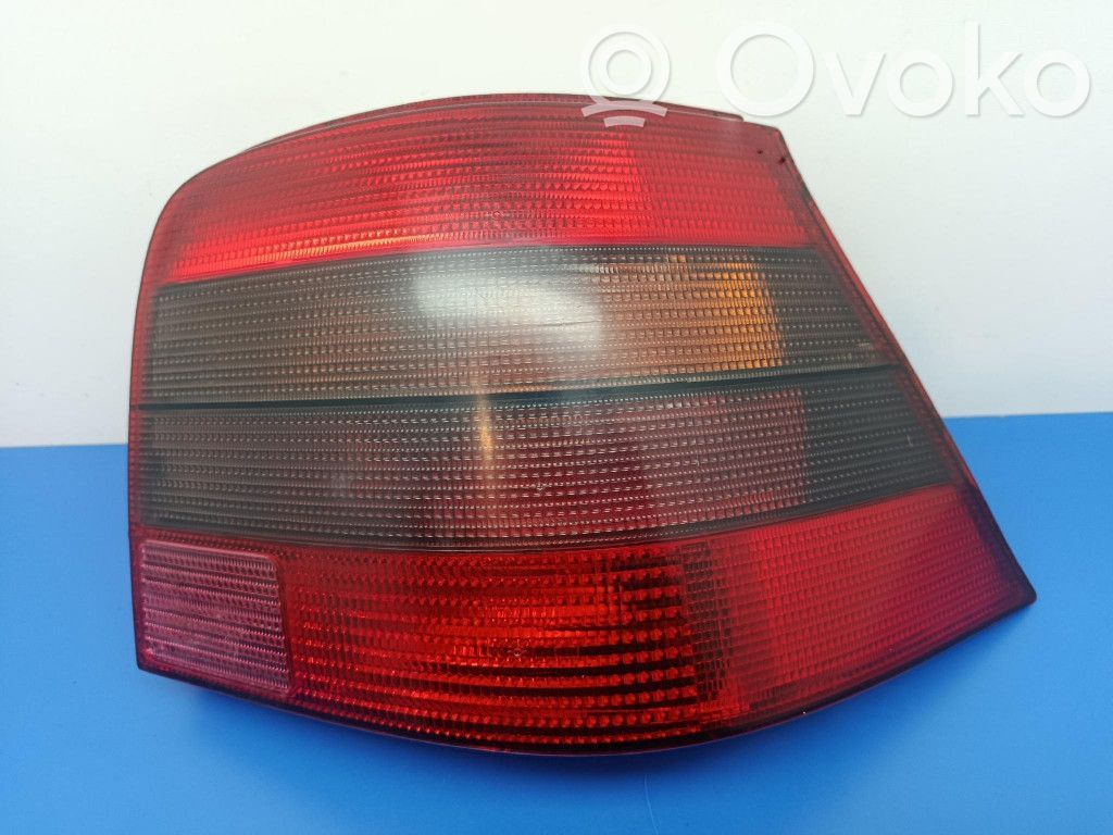 Volkswagen Golf IV Lampă spate în caroserie 