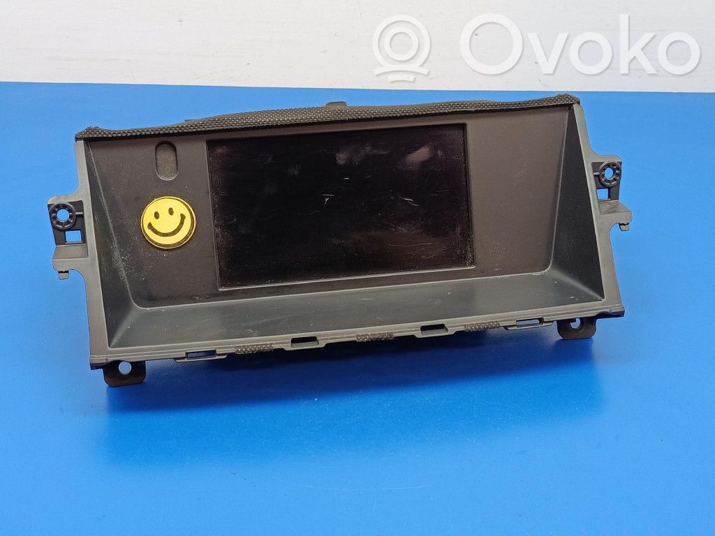 Renault Latitude (L70) Unitate principală radio/CD/DVD/GPS 