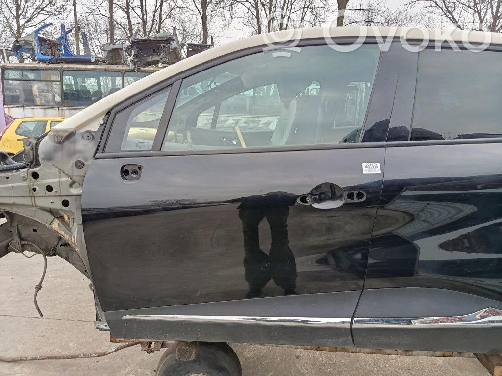 Priekinės durys