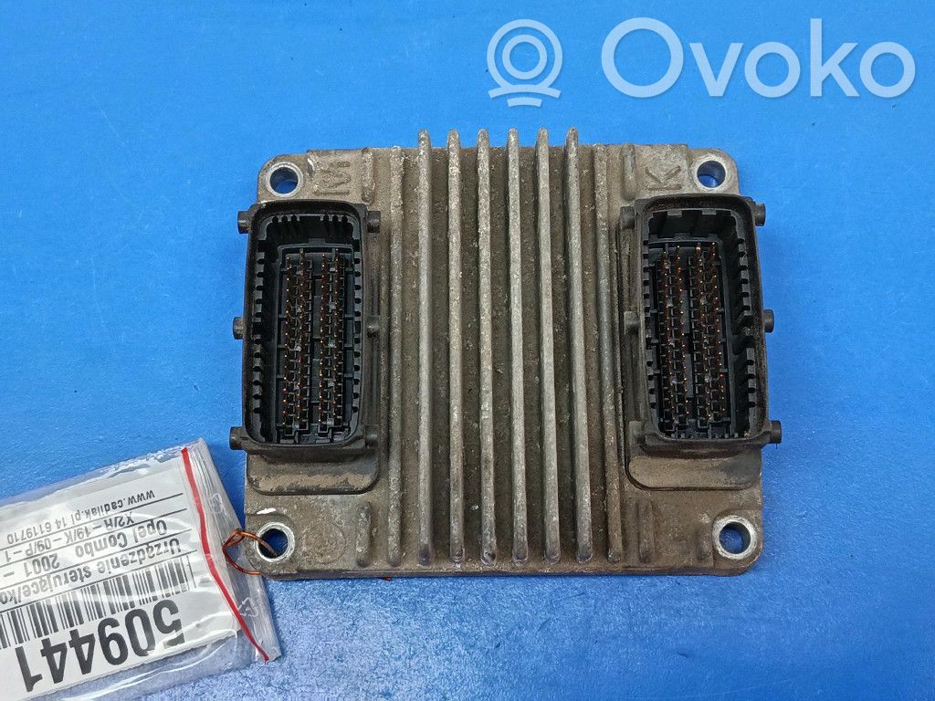 Opel Combo C Unidad de control/módulo ECU del motor 