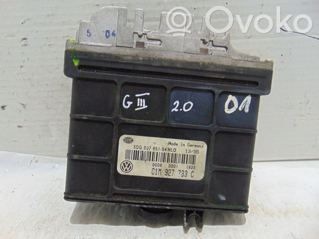 Volkswagen Golf III Engine control unit/module 