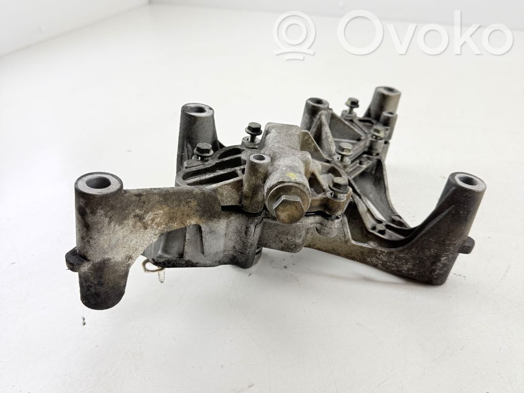 Porsche Cayman 987 Engine mounting bracket 