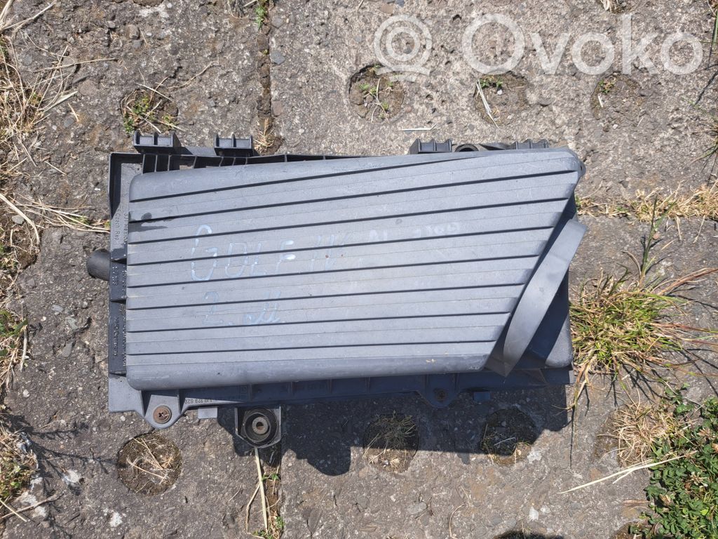 Volkswagen Golf IV Air filter box 