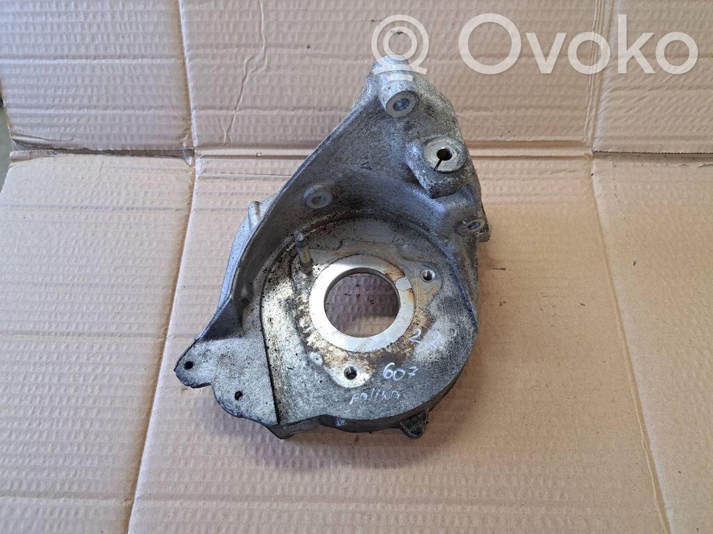 Peugeot 406 Engine mounting bracket 