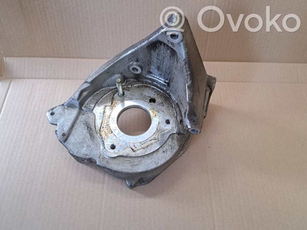 Peugeot 206 Engine mounting bracket 