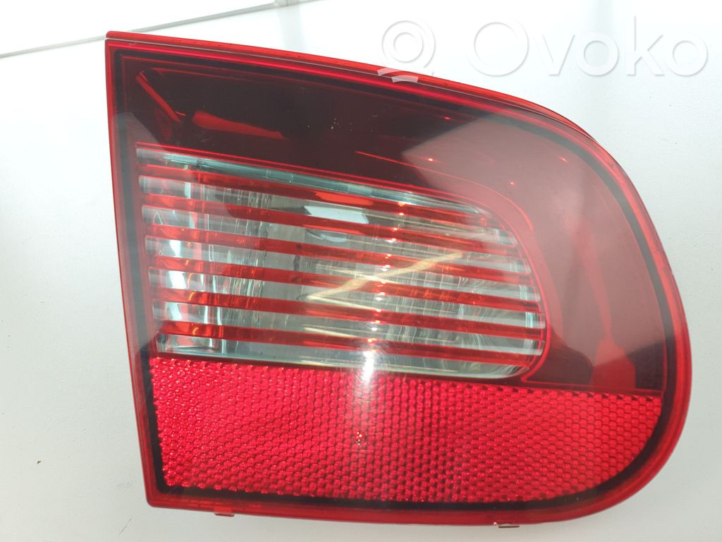 Tailgate rear/tail lights   009247070087