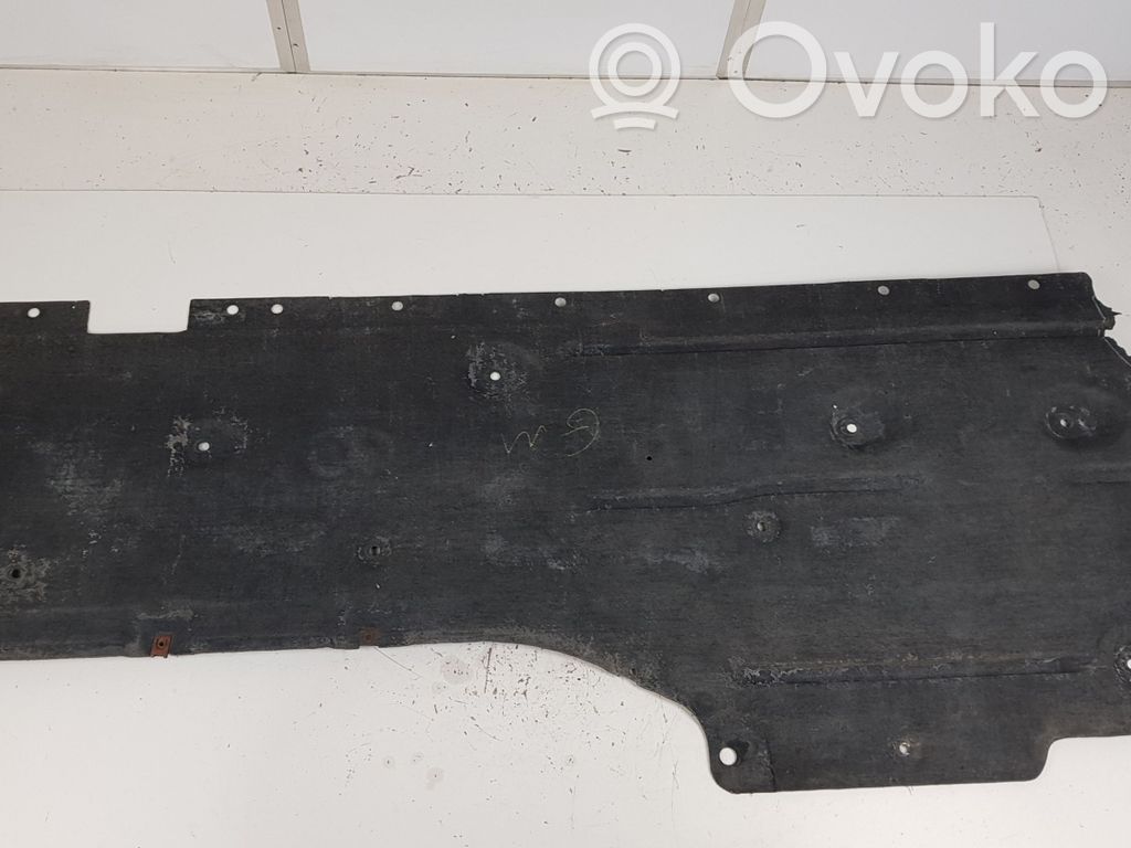 BMW 3 E90 E91 Placa protectora del centro/medio 