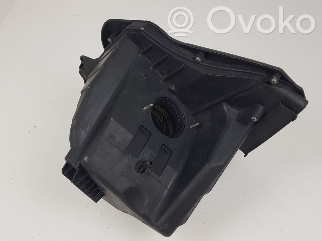 Air filter box