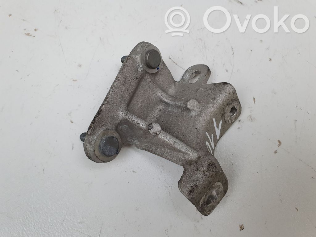 Renault Megane III Engine mounting bracket 