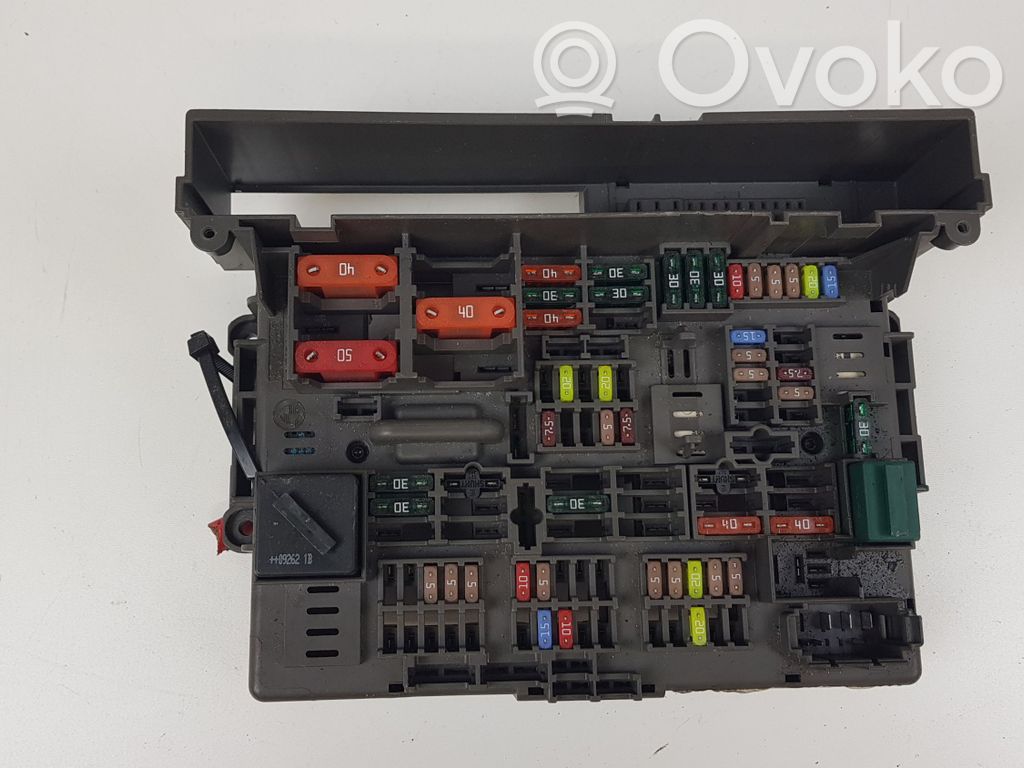 BMW 3 E90 E91 Fuse module 
