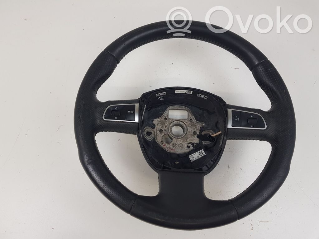Audi A5 8T 8F Ohjauspyörä 