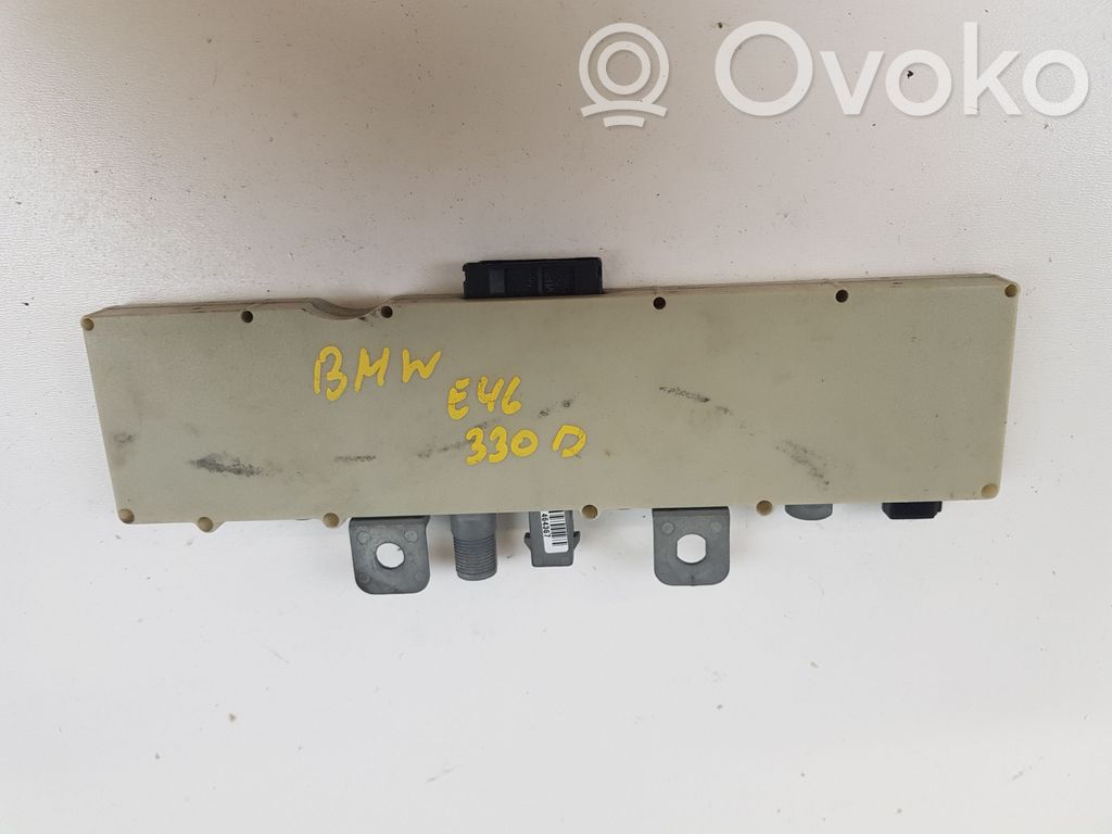 BMW 3 E46 Antenos stiprintuvas 