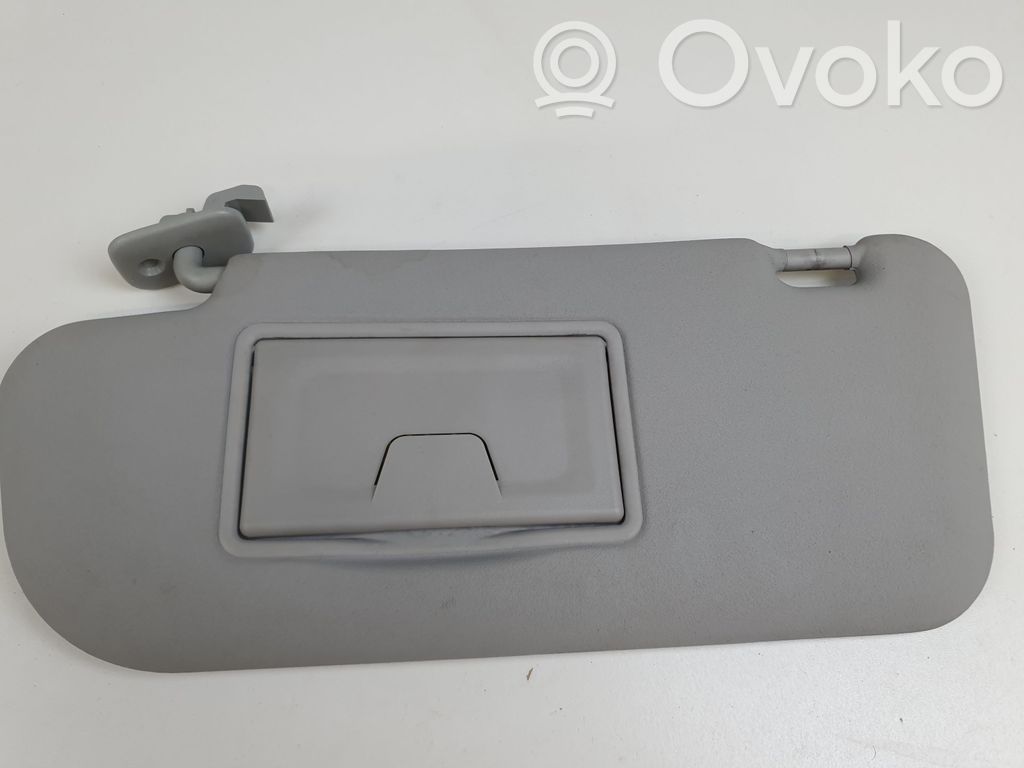 Sun visor