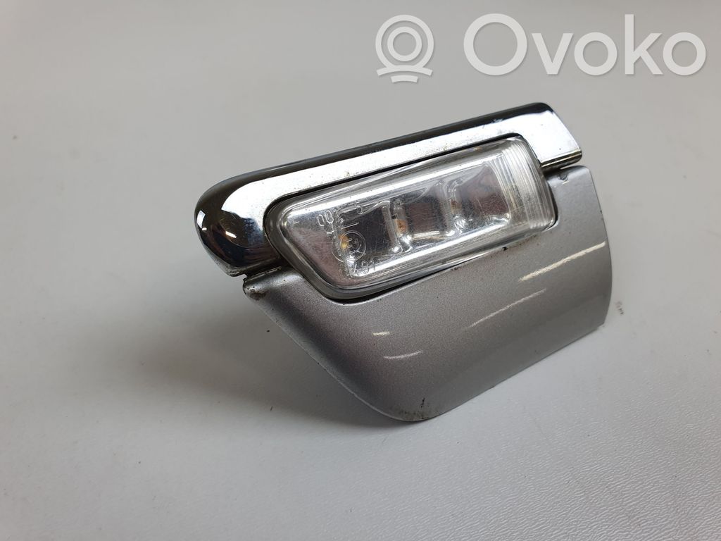 Front fender indicator light   4E0853973D