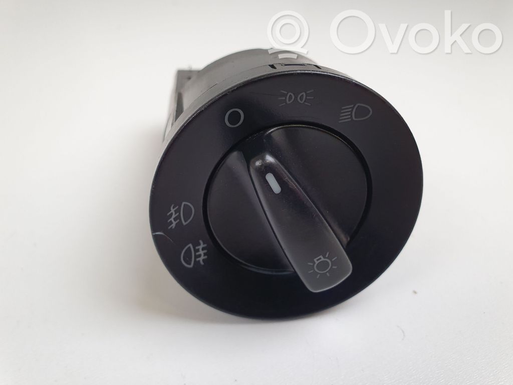 Light switch   3B0941531C