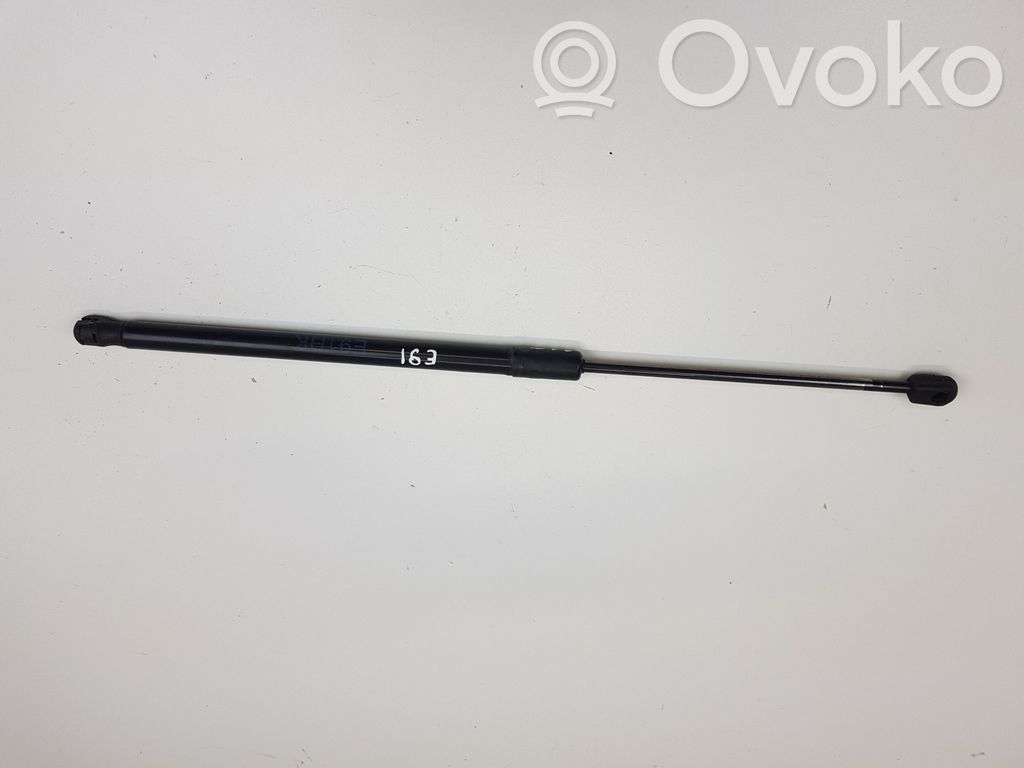 BMW 3 E90 E91 Tailgate/trunk strut/damper 