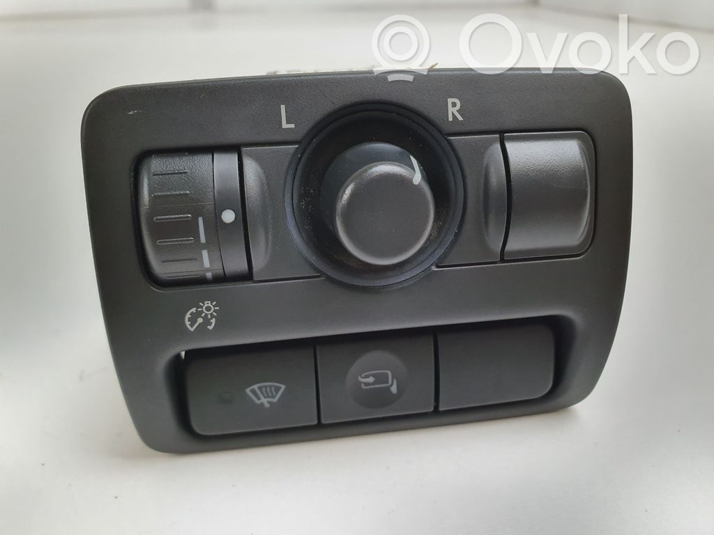 Subaru Legacy Wing mirror switch 