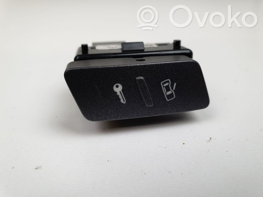 Volkswagen Phaeton Central locking switch button 