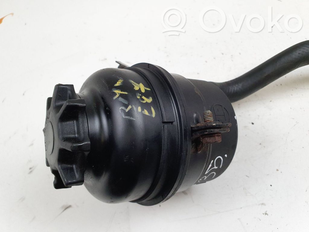 BMW 1 E81 E87 Ausgleichsbehälter Servopumpe 