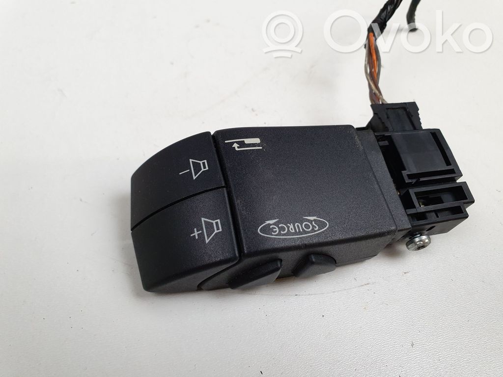 Renault Laguna II Sound control switch 